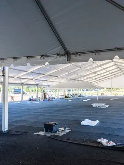 Temporary structure with open interior space