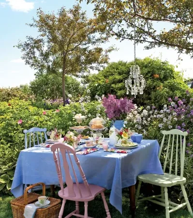 Outdoor dining with floral decor