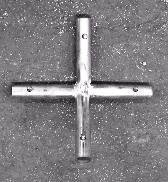 Steel pipe connector in cross shape