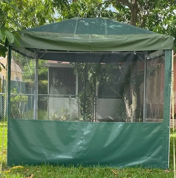 Garden tent with transparent panels